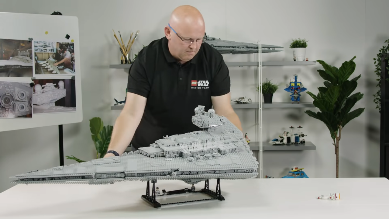 Lego imperial 2025 star destroyer size